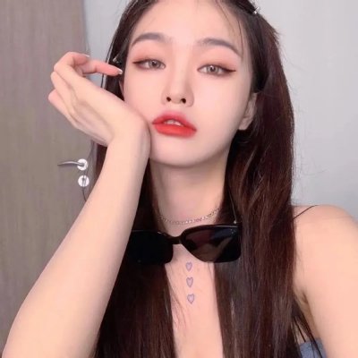 绿茵春色